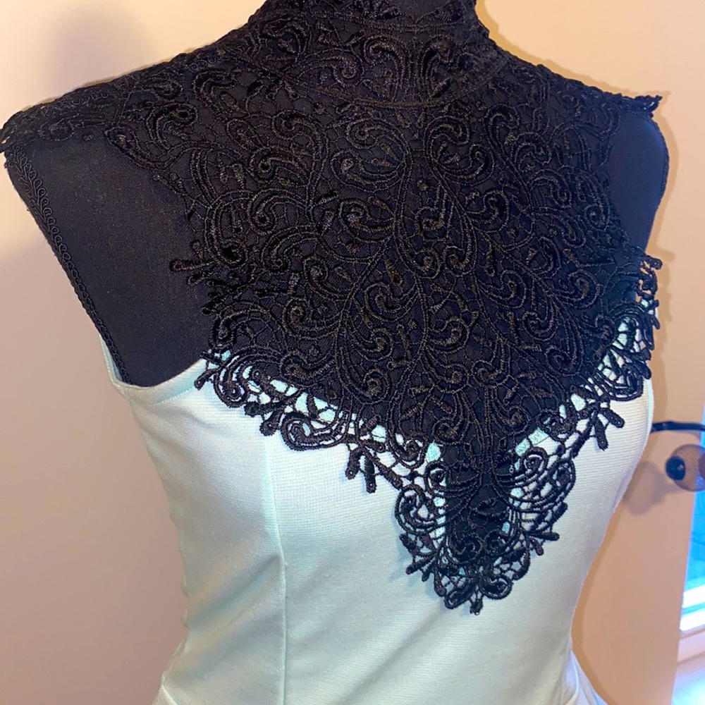 Beautiful vintage esque high neck flare top